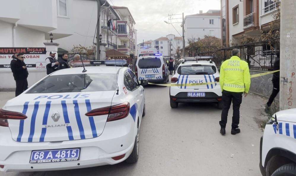Kayınpeder - damat kavgası kanlı bitti! Kalbine saplanan bıçakla hastaneye getirildi 10